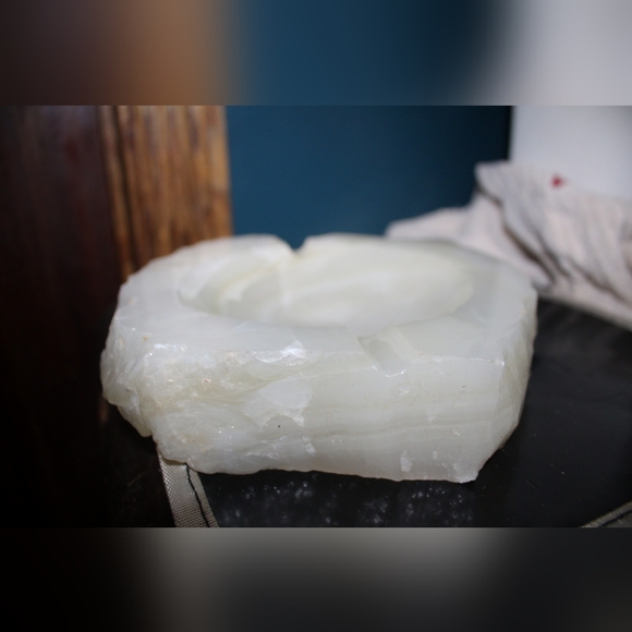 Vintage Alabaster Ashtray - Picture 9 of 16